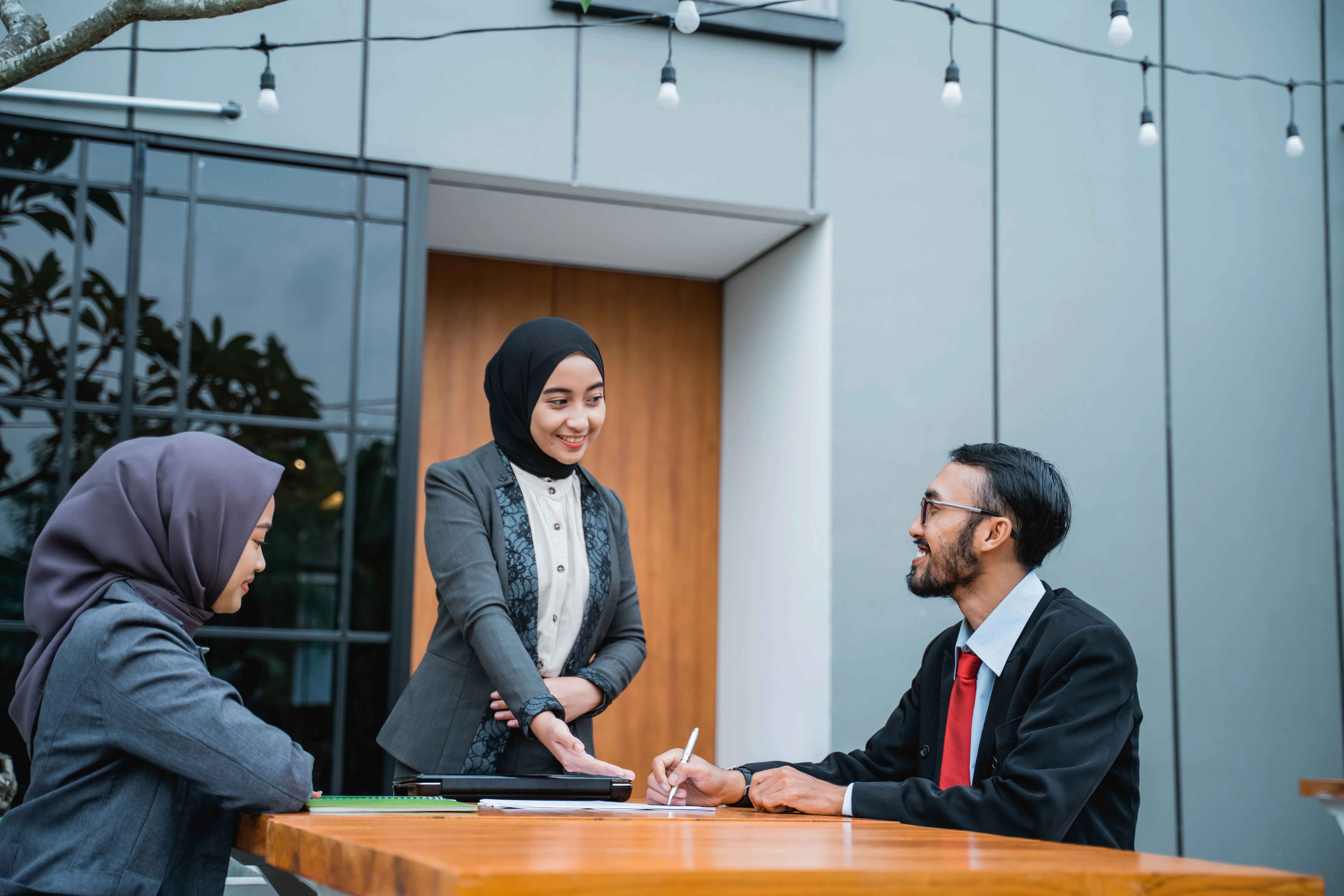 corporate lawyers in duba